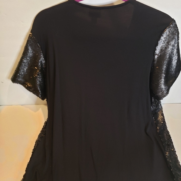 Women's sequence top - Picture 2 of 3